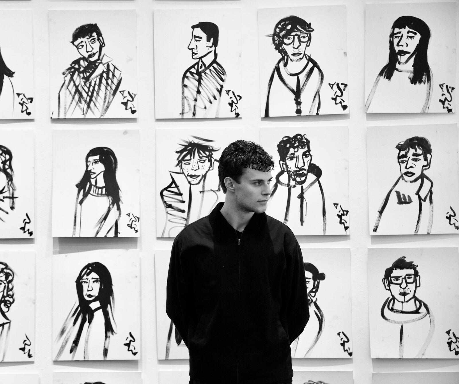 The 100 portraits opening, photo 9