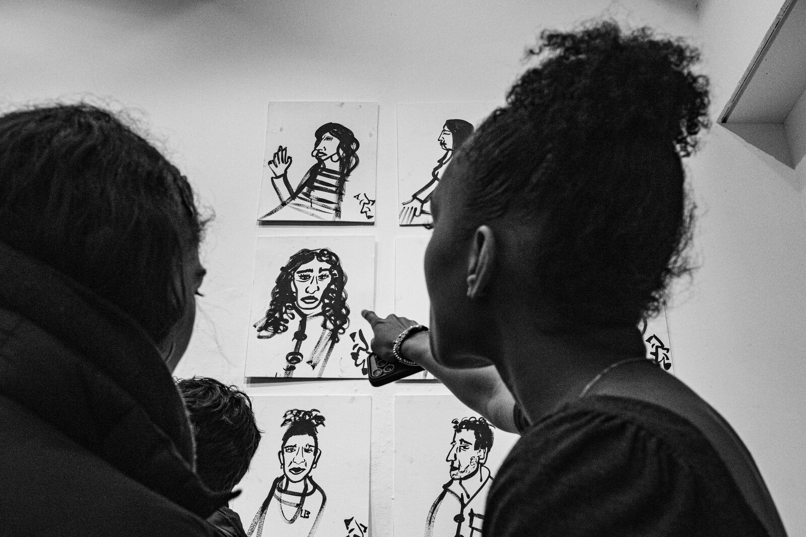 The 100 portraits opening, photo 8