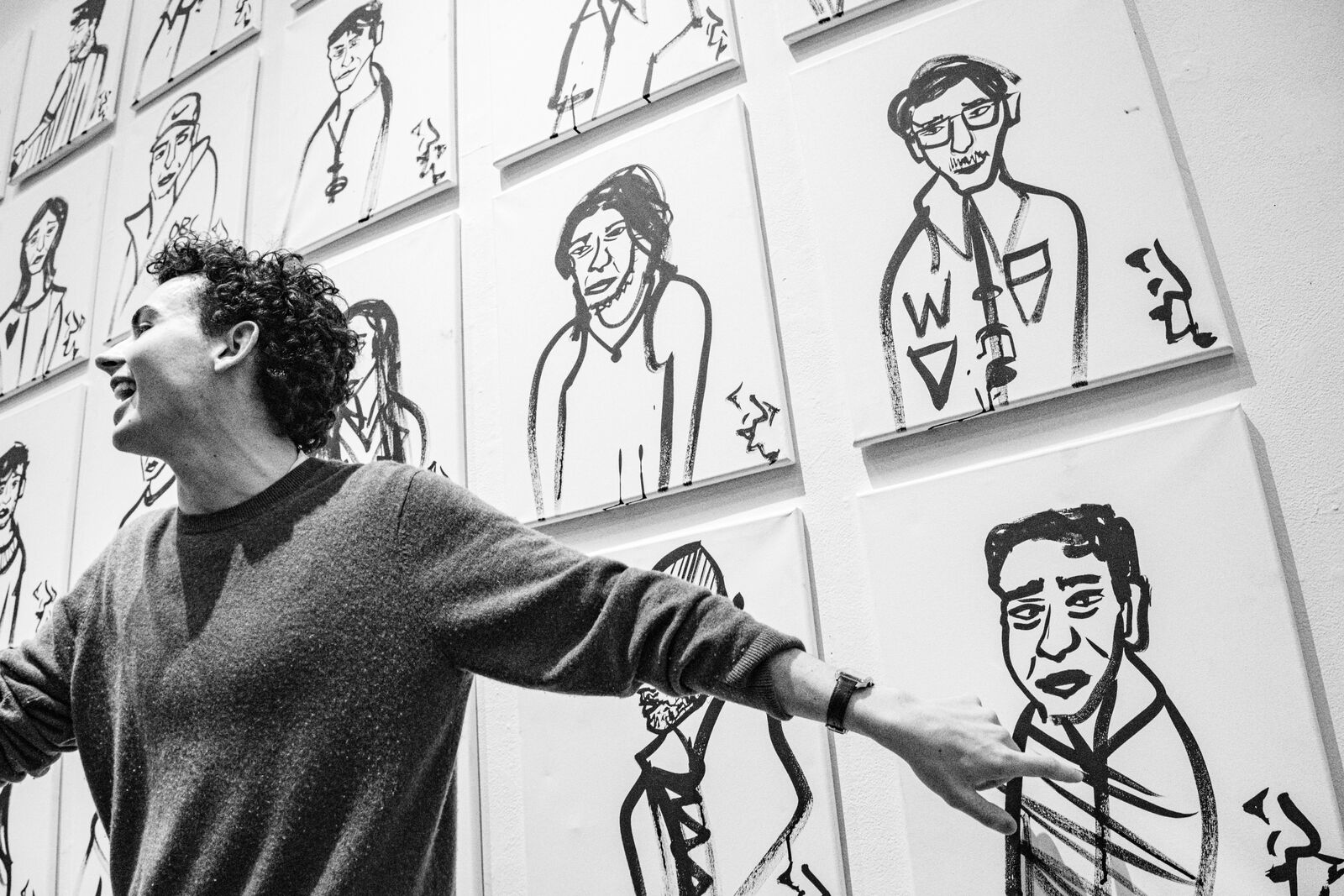 The 100 portraits opening, photo 5